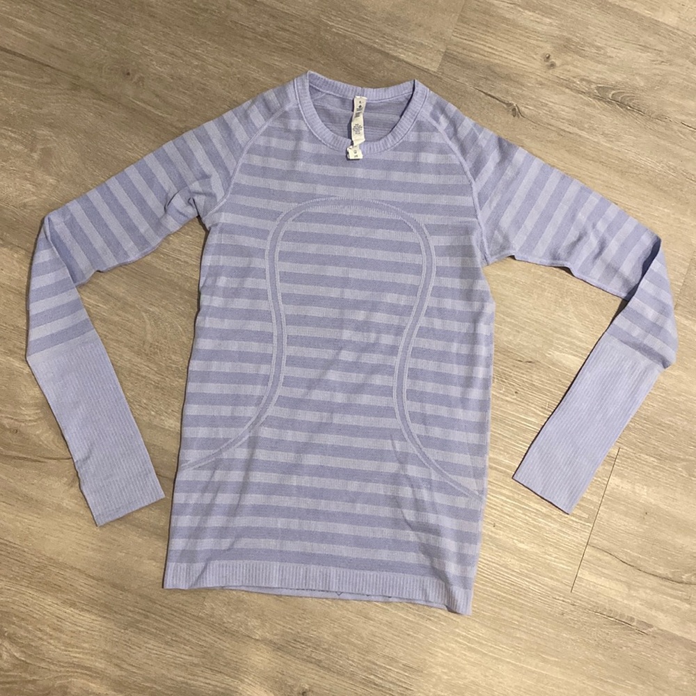 Lululemon Athletica Long Sleeve Size 6